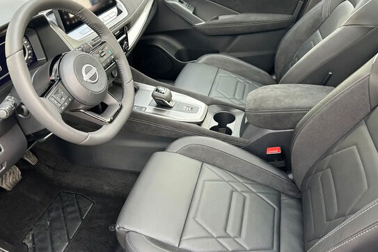 Nissan Qashqai N-Design XTRONIC 2WD 1.3 DIG-T MHEV