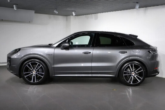 Porsche Cayenne Coupe E-Hybrid