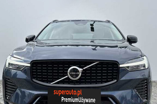 Volvo XC60 B5 B AWD Ultra Dark