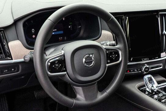 Volvo S90 T8 AWD Plug-In Hybrid Ultimate Bright