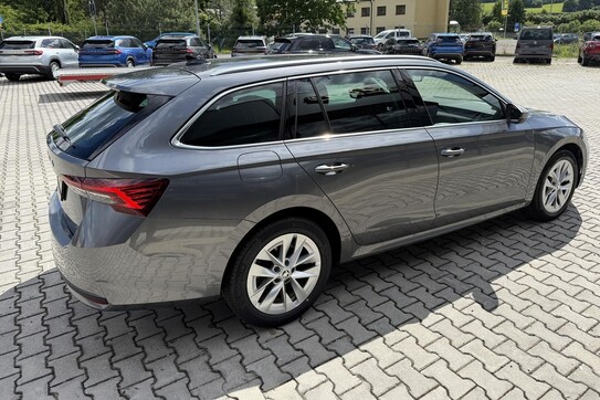 Skoda Octavia Selection Edition 130 1.5 TSI mHEV DSG