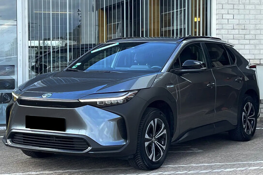 Toyota bZ4X Prestige 4x2 Electric