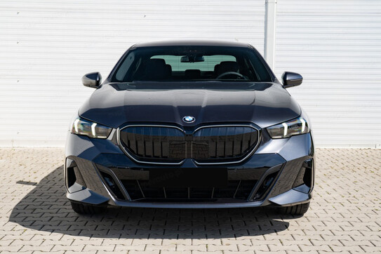 BMW Seria 5 520d M Sport