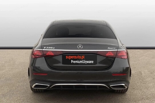 Mercedes E Klasa 220 d 4-Matic AMG 9G-Tronic