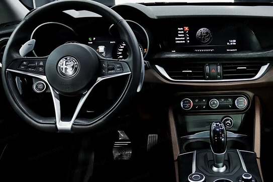 Alfa Romeo Stelvio 2.0 Turbo B-Tech Edition Q4 aut