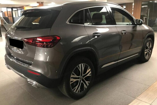 Mercedes GLA 220 4-Matic Progressive