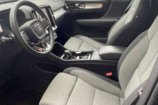 Volvo XC40 B3 Plus Dark