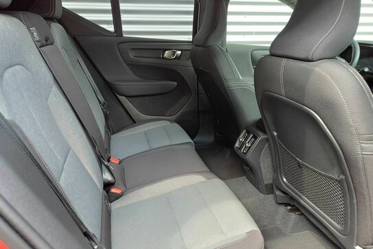 Volvo XC40 B3 Plus Dark
