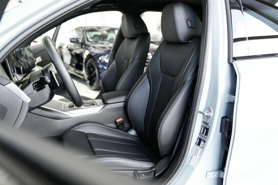 BMW Seria 3 320i M Sport