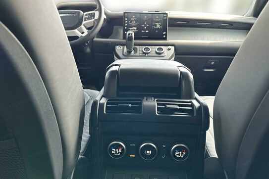 Land Rover Defender 110 3.0 D300  X-Dynamic HSE