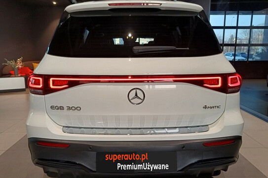 Mercedes EQB 300 4MATIC AMG Line