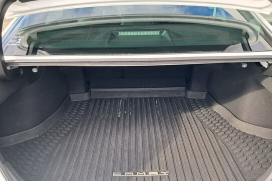Toyota Camry Executive CVT