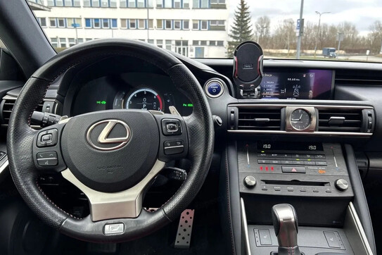 Lexus IS 300h F Sport Edition