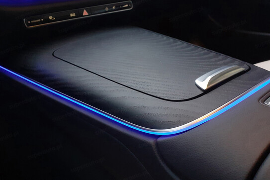 Mercedes E Klasa 220 d  Avantgarde