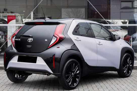 Toyota Aygo X JBL 1.0 CVT