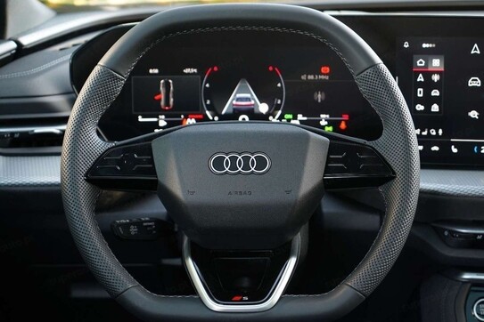 Audi Q5 TDI quattro Sportback S line