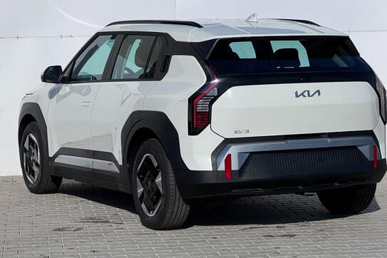 Kia EV3 81.4kWh Earth