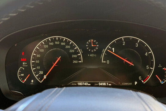 BMW Seria 5 Touring 520d xDrive Luxury Line