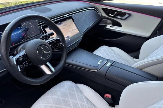 Mercedes E Klasa 200 4-Matic AMG