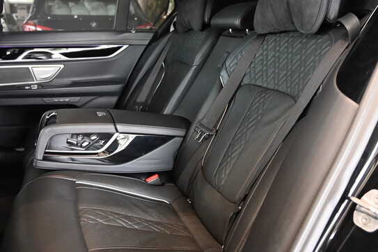 BMW Seria 7 740d xDrive
