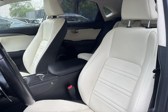 Lexus NX 300h F Impression AWD