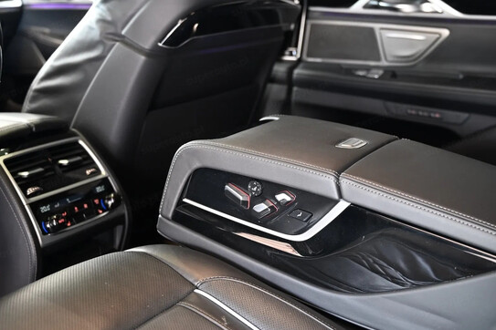 BMW Seria 7 740d xDrive