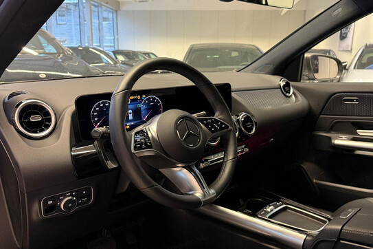 Mercedes GLA 220 4-Matic Progressive