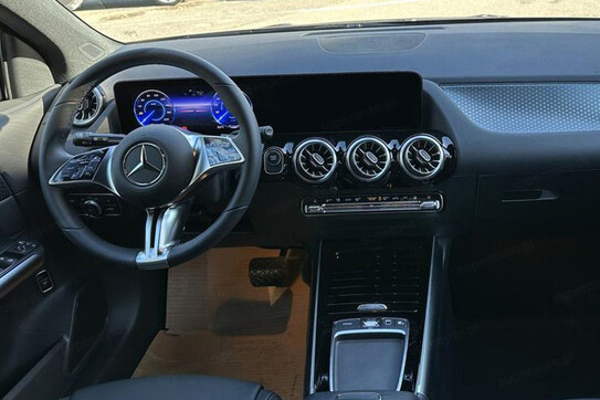 Mercedes EQA 250+  Progressive