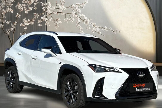 Lexus UX 300h F Sport Design