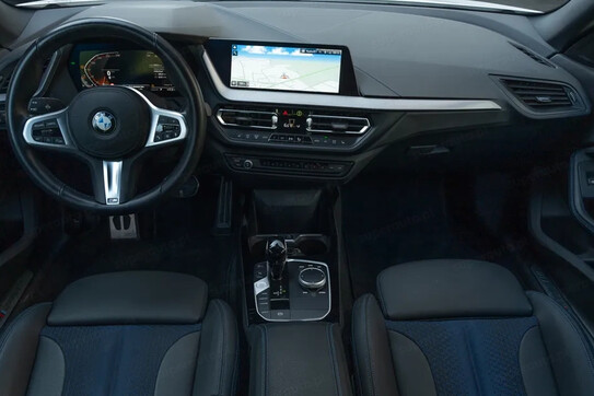 BMW Seria 2 218i