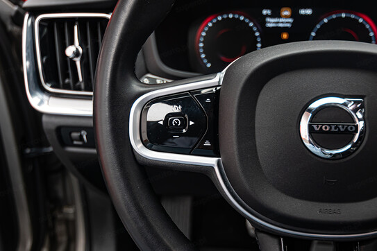 Volvo V60 B4 R-Design aut
