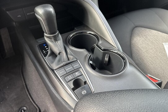 Toyota Camry Comfort 2.5 Hybrid  CVT