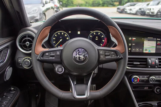 Alfa Romeo Giulia Intensa Q4