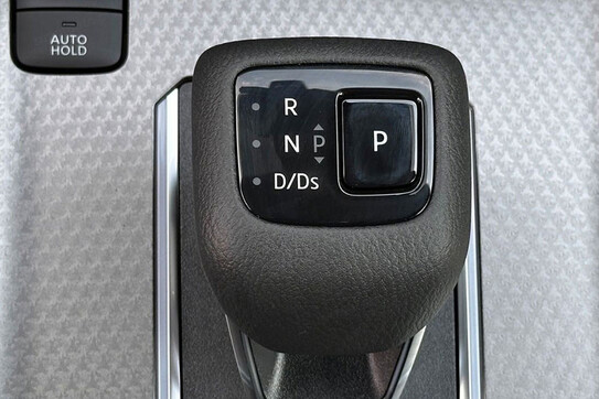 Nissan Qashqai N-Design XTRONIC 2WD 1.3 DIG-T MHEV