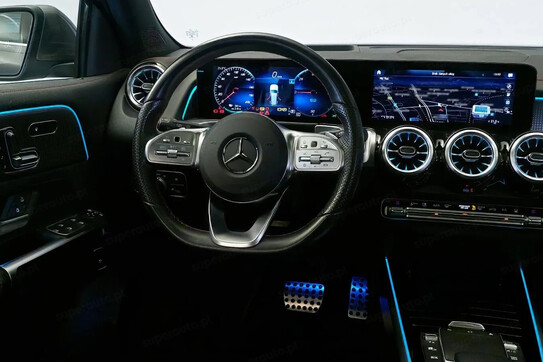 Mercedes EQB 300 4MATIC AMG