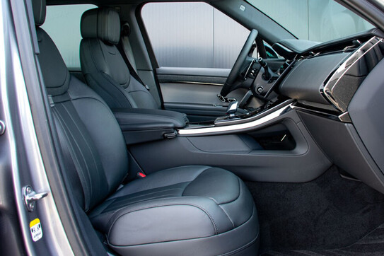 Land Rover Range Rover Sport D300  Dynamic SE