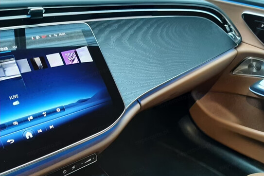 Mercedes E Klasa 300 de  4-Matic Exclusive