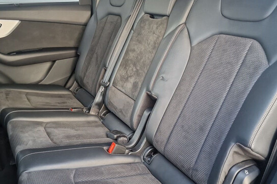 Audi Q7 SQ7 TDI quattro Tiptr.