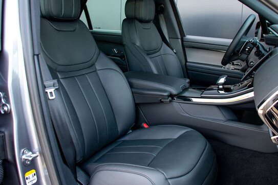 Land Rover Range Rover Sport D300  Dynamic SE