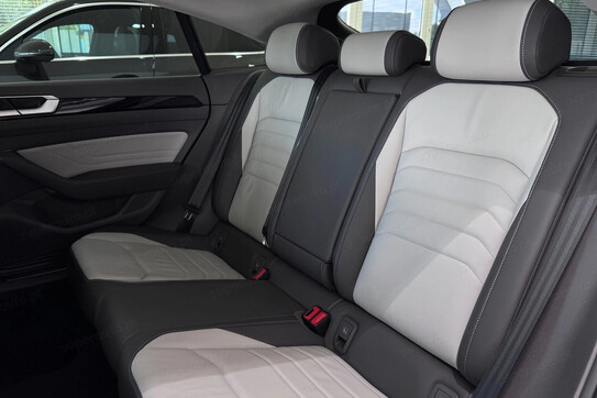 Volkswagen Arteon 2.0 TDI Elegance DSG