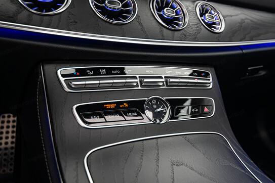 Mercedes E Klasa E 300 Coupe 2.0 9G-TRONIC
