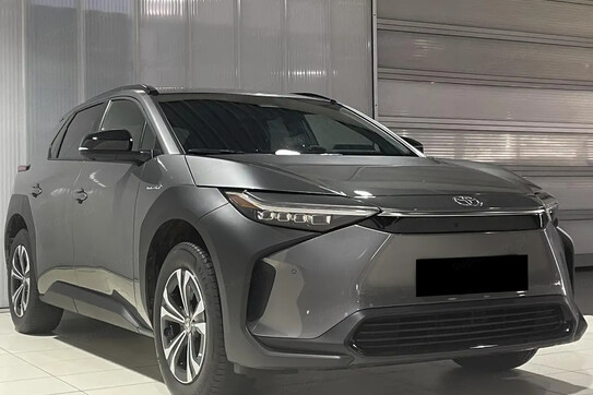 Toyota bZ4X Prestige 4x2 Electric