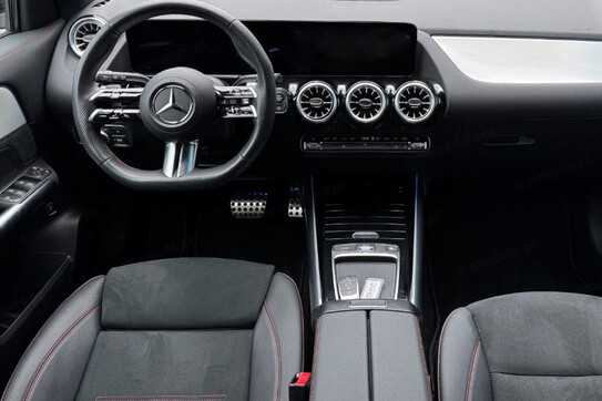Mercedes GLA 250 e AMG Line
