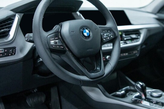BMW Seria 1 118i Advantage