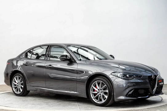 Alfa Romeo Giulia Turbo Sprint Q4