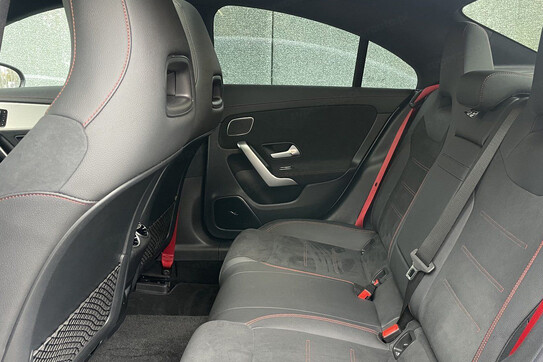 Mercedes CLA AMG 35  4-Matic