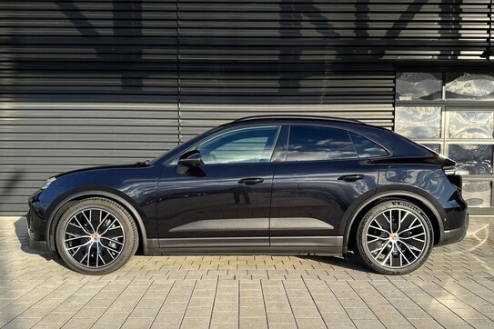 Porsche Macan 4