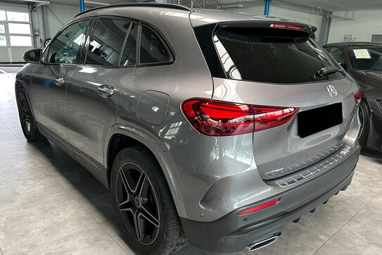 Mercedes GLA 200  AMG Line