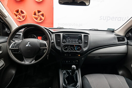 Mitsubishi L 200 2.4 d