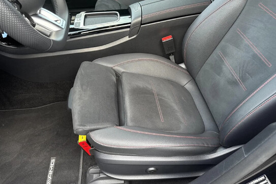 Mercedes Klasa A 35 AMG 4-Matic 8G-DCT